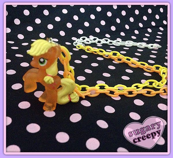 Colar My Little Pony 'Apple Jack'